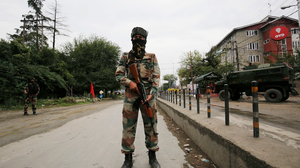 17 doden bij bloedige aanslag op Indiase leger Kashmir