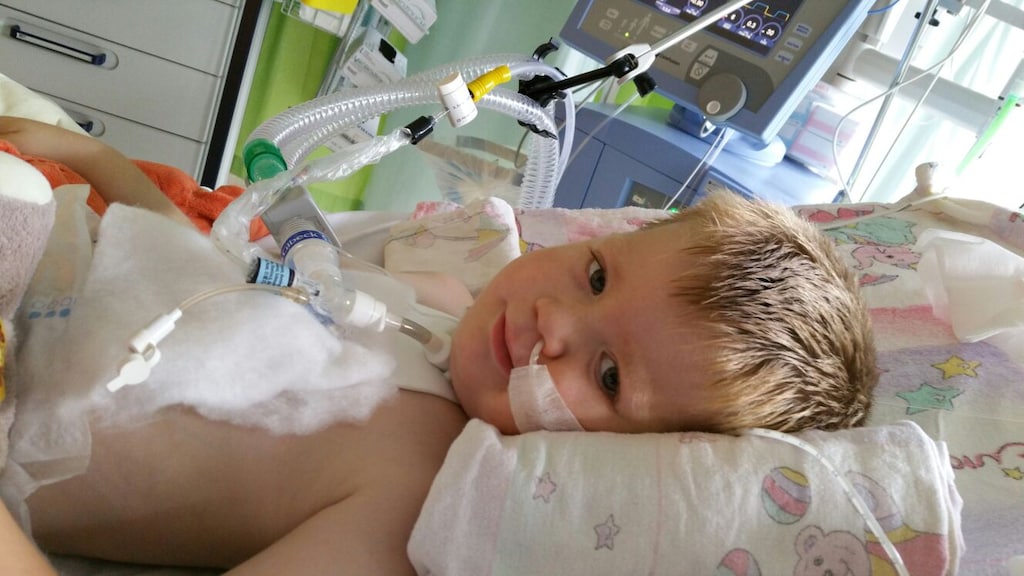 Zeldzaam virus verlamt 4-jarige Geuko van de een op andere dag