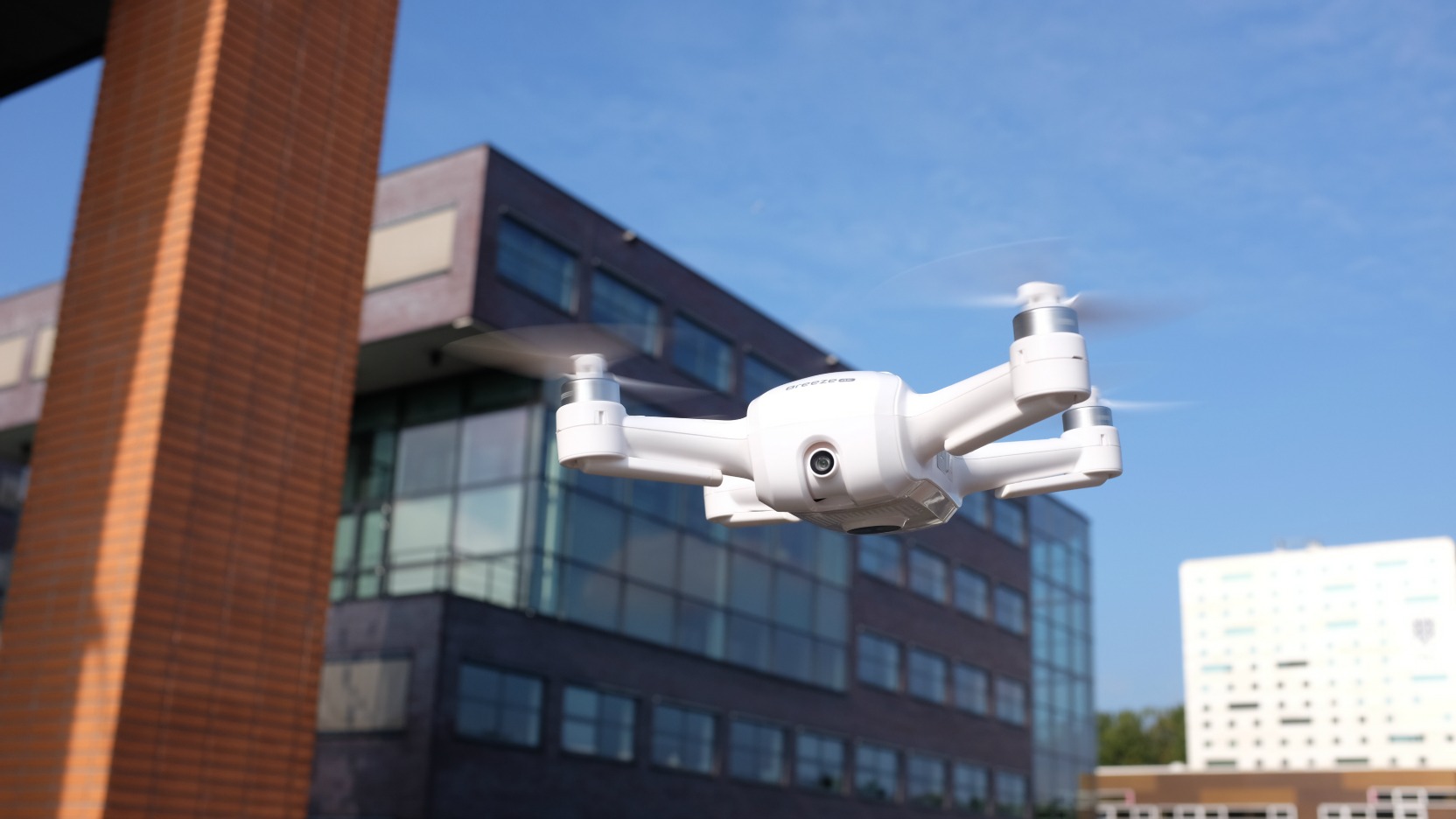 Yuneec Breeze review compacte selfiedrone maakt vliegen simpel