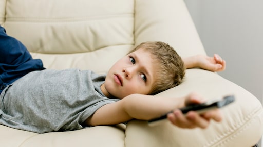 Nederlander besteedt vrije tijd het meest aan tv kijken