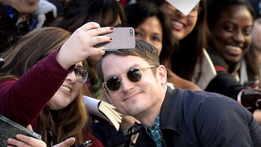 Elijah Wood eet rendier in Noord-Zweden