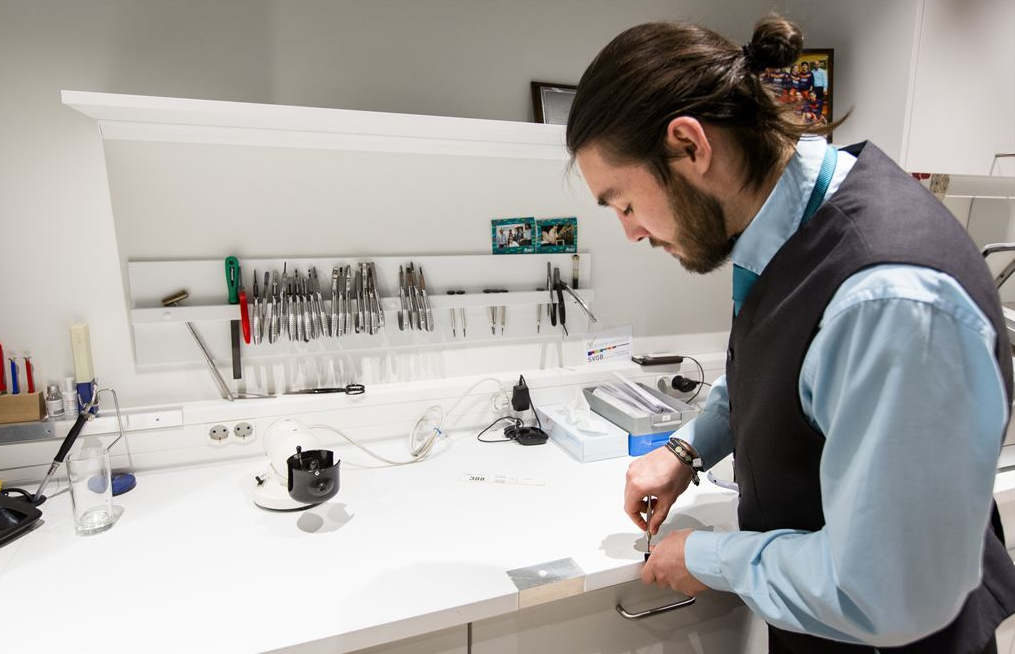 Werknemers vinden lastig? 'Bedrijven creëren hun eigen krapte'