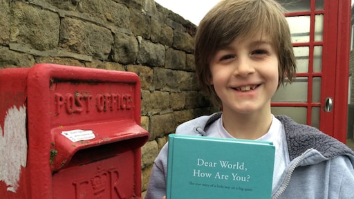 Toby (9) heeft penvrienden in alle landen ter wereld: 'Ik wil de wereld een stukje beter maken'