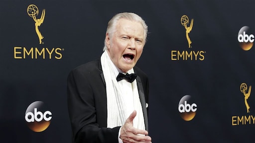 Jon Voight: Cyrus en LaBeouf promoten verraad