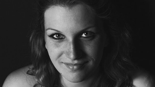 Kenza sneed zichzelf: 'Stiekem hoopte ik dat iemand het zou ontdekken'