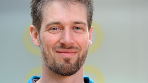 Bas heeft ieders droombaan: hij mag de hele dag met Lego spelen