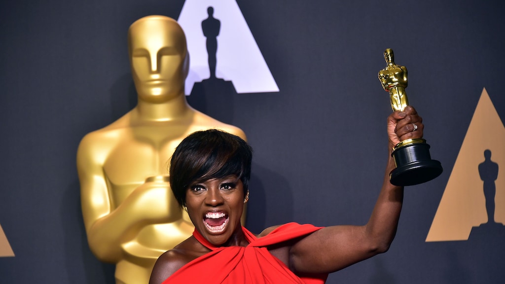Viola Davis wint Oscar vrouwelijke bijrol
