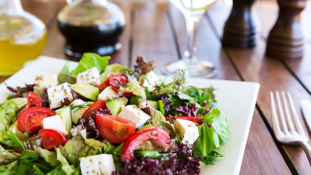 Terecht ontslag voor politieman die lunches niet afrekende