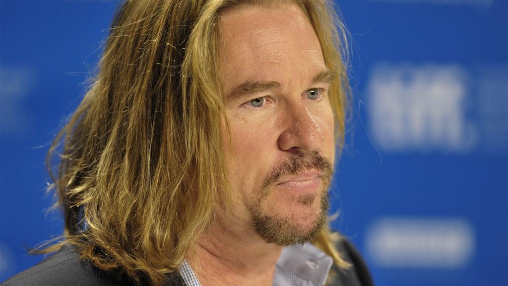 Tom Cruise brengt eerbetoon aan 'goede vriend' Val Kilmer met stilte