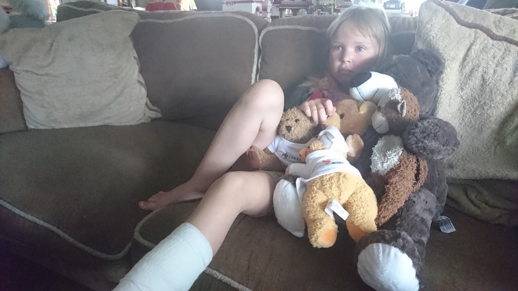 Moeder van meisje (6) dat door hond werd gebeten: 'Ze denkt dat het haar schuld is'