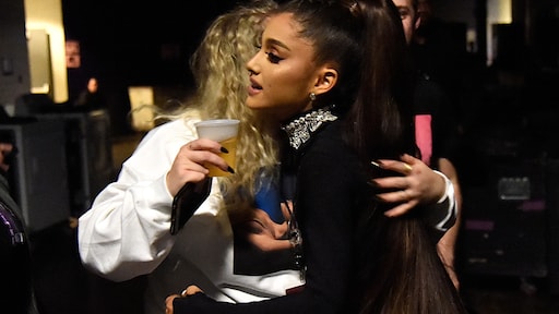 Ariana Grande reageert op aanslag: 'Gebroken'