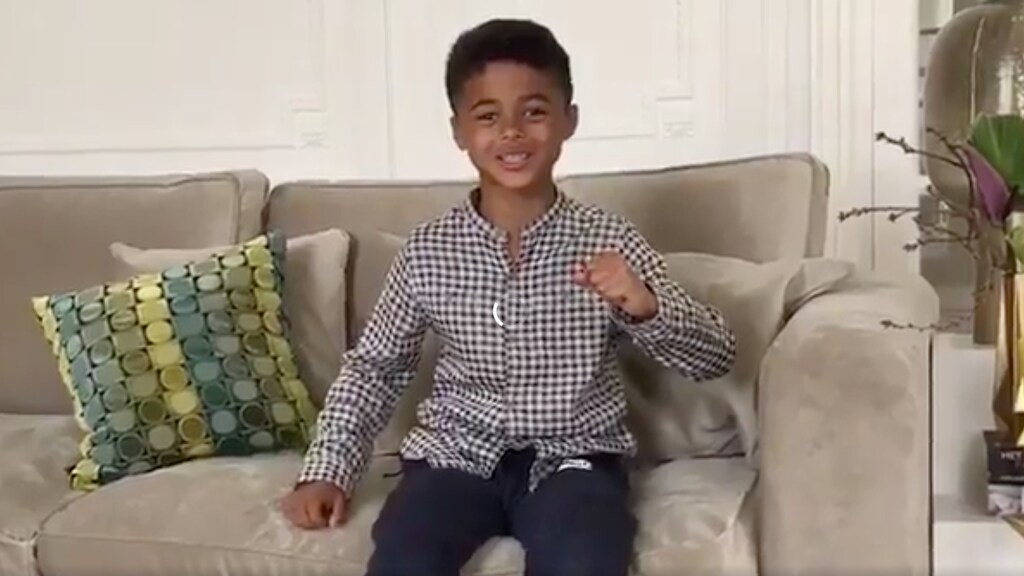 Schattig: Shane Kluivert spreekt Ajacieden toe!