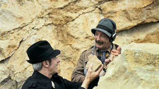 Bassie prijst Harry Dikmans als beste boef