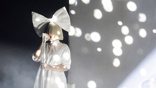 Zangeres Sia brengt kerstalbum uit