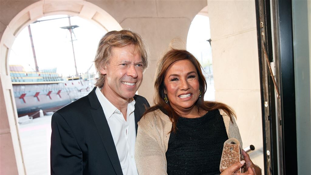 Patty Brard zet villa aan de Amstel te huur