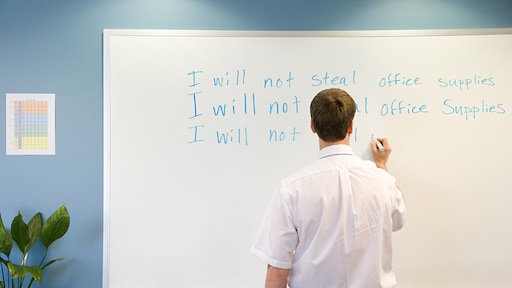 Stelen van de baas, grote kans dat jij het ook doet. Maar waarom?