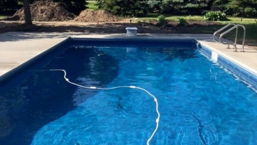 Vader, dochter en zoon van Brits gezin verdronken in Spaans zwembad