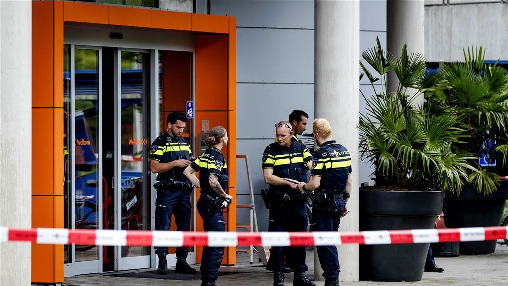 Hoe onderhandel je met een gijzelnemer? 'Het draait allemaal om écht contact maken'