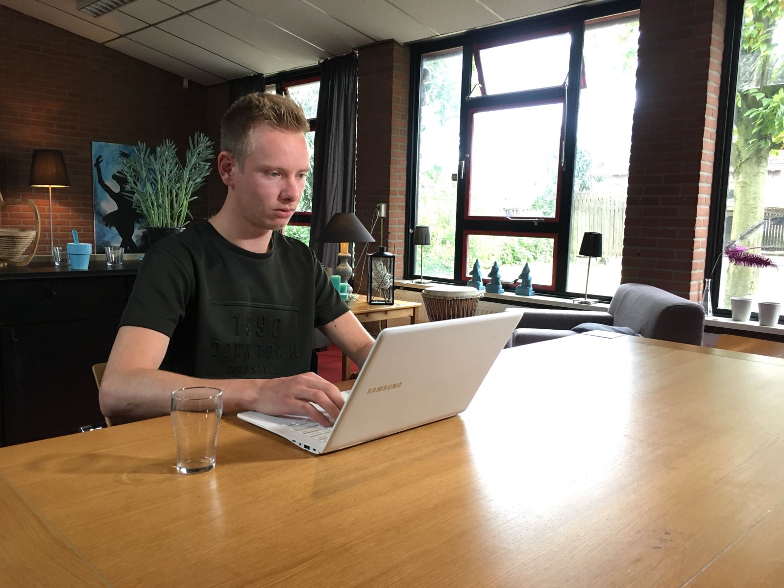 Coming out day in Drenthe: 'Ik kende niemand in mijn dorp die ook homo was'