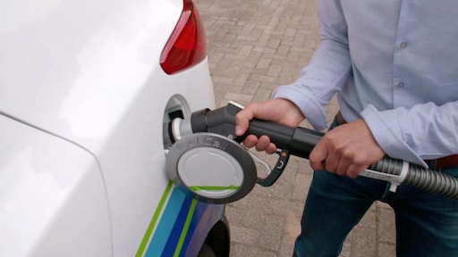 Opmars van de waterstofauto niet te stoppen, maar tanken kan nog bijna nergens