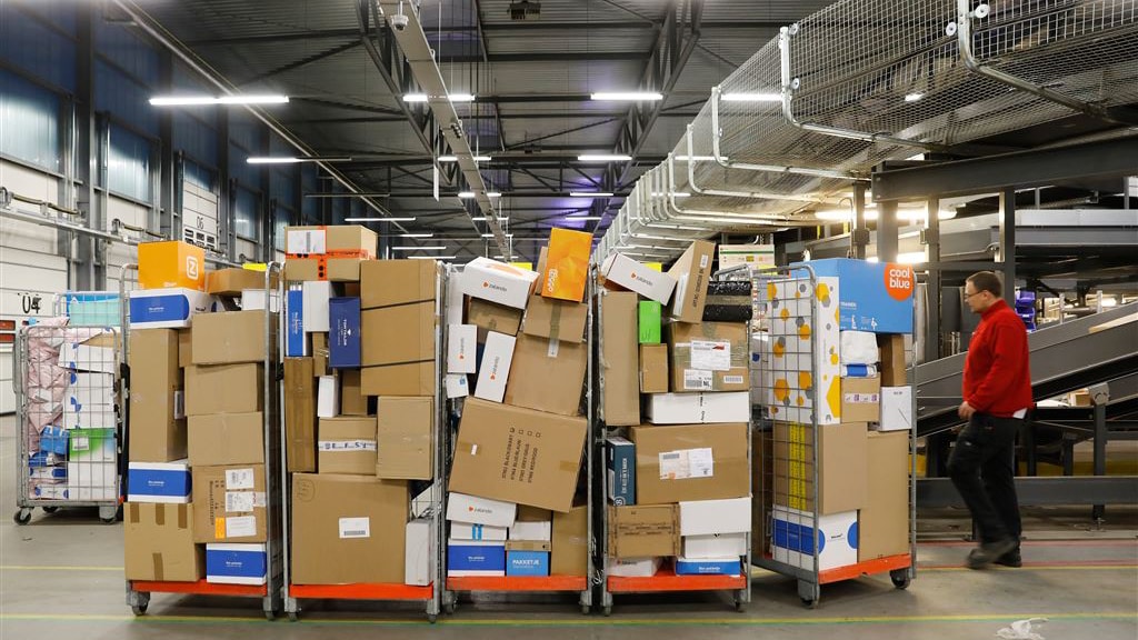 Experts willen strengere eisen distributiecentra: 'verdozing Nederland voorkomen'