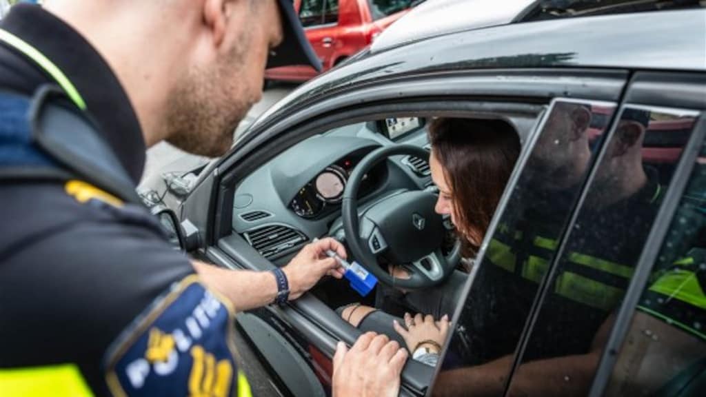 Politie gaat meer drugstesten afnemen in het verkeer