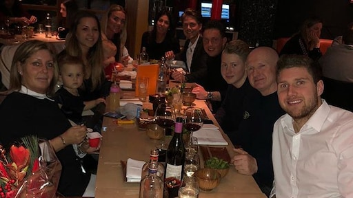 André Hazes herenigd met moeder Rachel