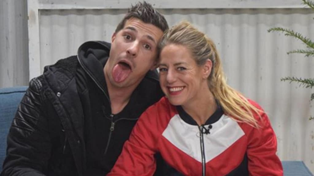 Utopia-Billy beleeft eindelijk hete nacht met Johan