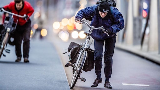 Storm Ciara raast over Nederland: gevaar door zeer zware windstoten