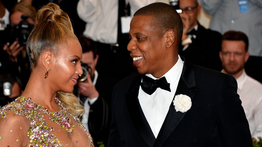 Te schattig: Blue Ivy wijst Beyoncé en Jay-Z terecht