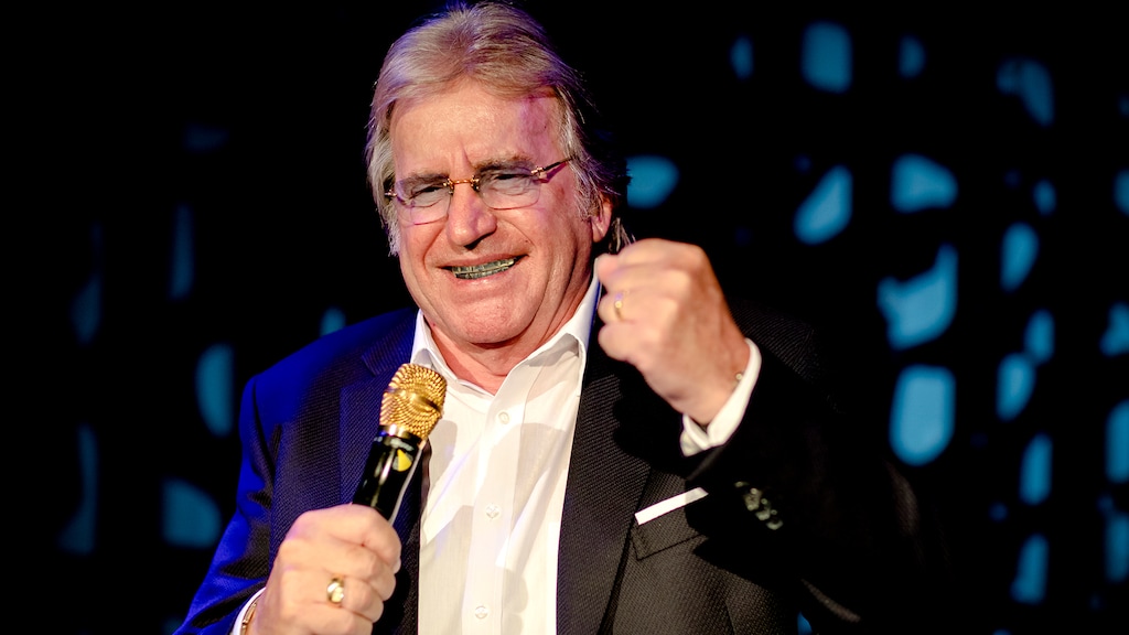 Lee Towers brengt Koningsdaglied uit