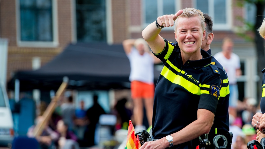 Nietsvermoedende Ellie Lust ondergescheten