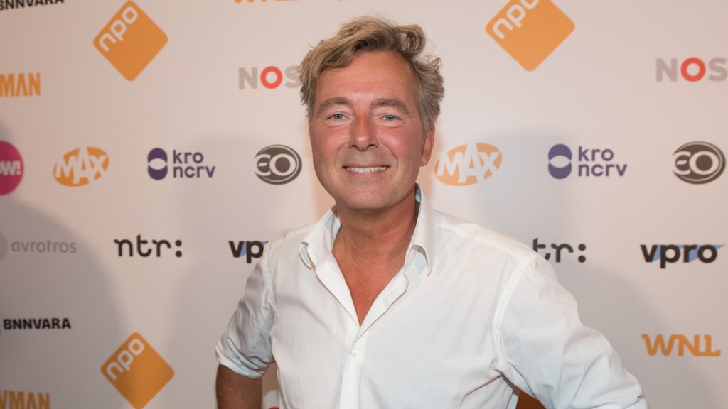 Jarige Bert mag naast Romee Strijd zitten