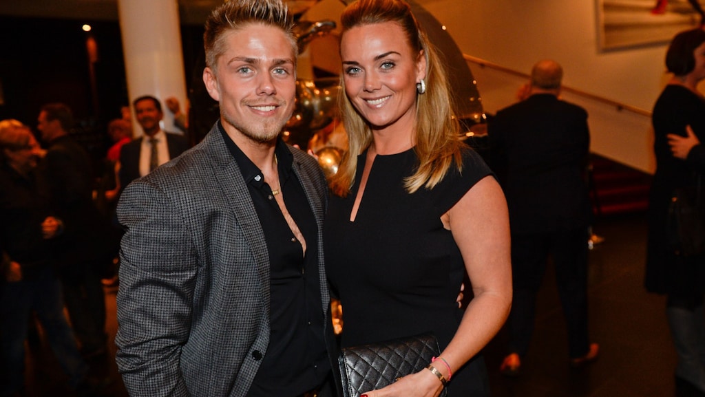 Monique: 'Als we gaan seksen, schuiven we de hond gewoon opzij'