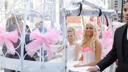 Trouwjurk Barbie staat op Marktplaats