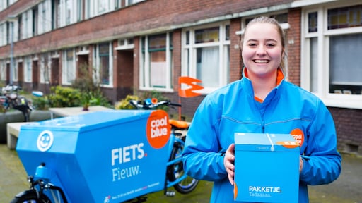 Coolblue bezorgt kleine pakketjes met 'pakfiets'