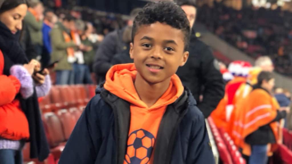 Te schattig: Shane Kluivert als ukkie al aan het koken