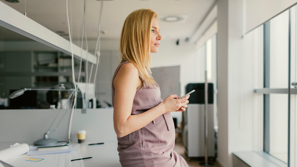 Zwanger op het werk? Dit zijn je rechten (meer dan je denkt)