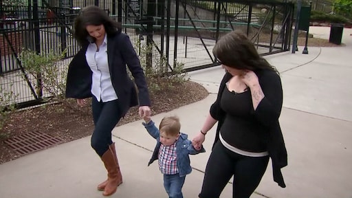 Amerikaanse adopteert baby na toevallige ontmoeting in vliegtuig