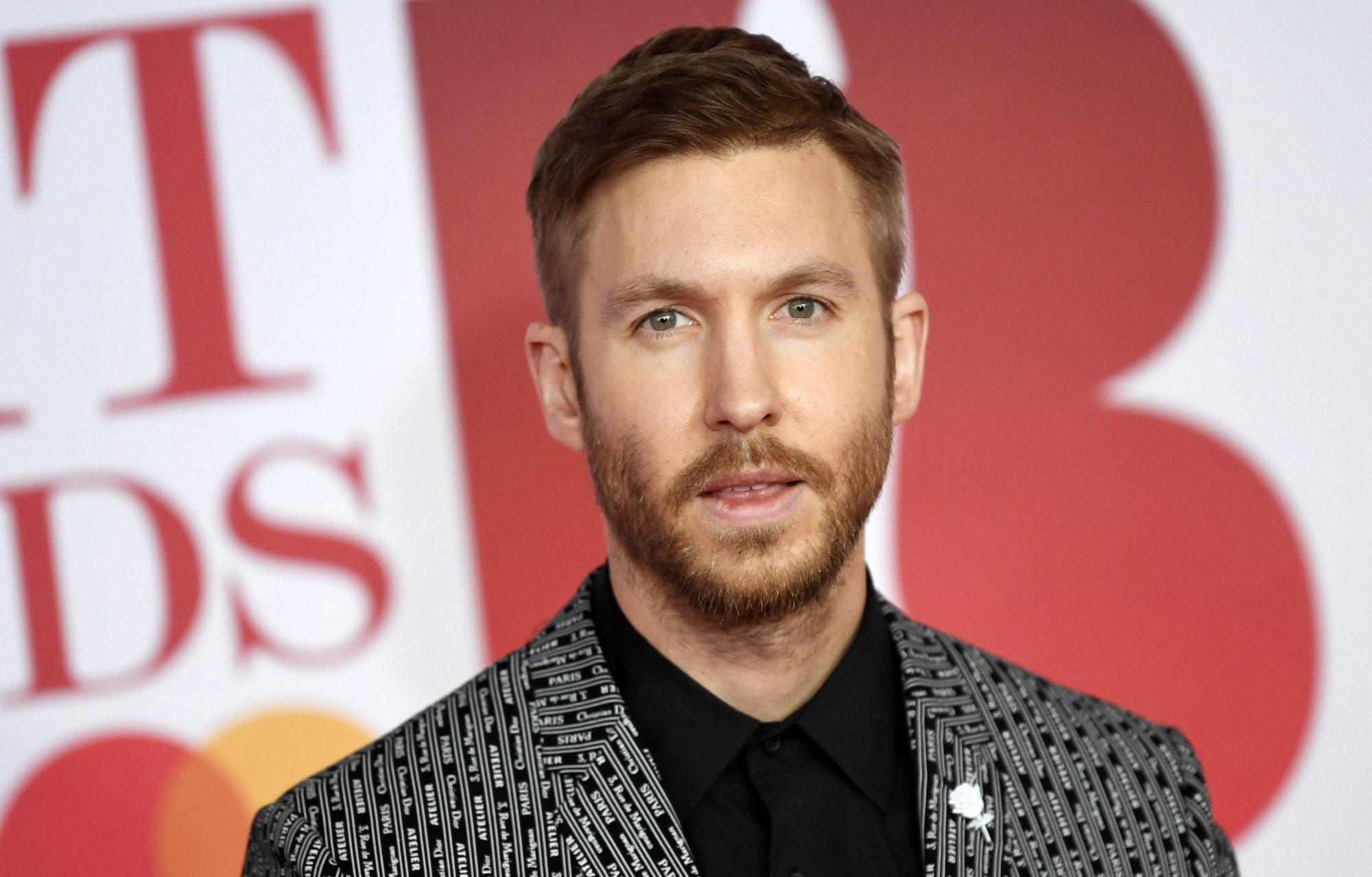 Calvin Harris treurt om vermoorde haan: 'Ben er kapot van'