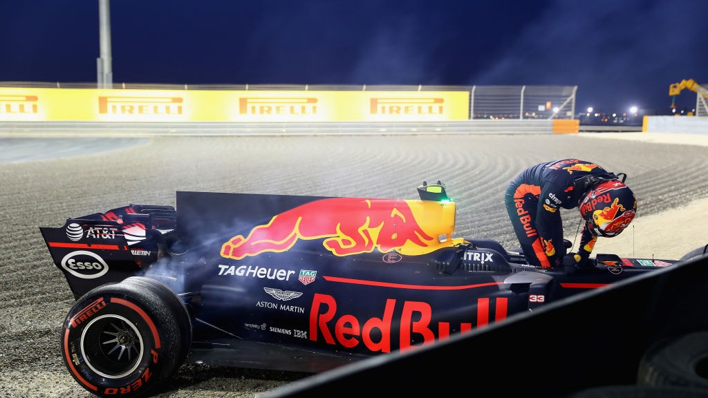 De crashes van Verstappen kosten Red Bull miljoenen