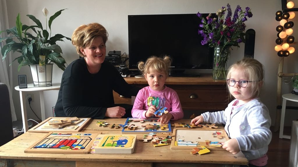 Gastouders stoppen door strenge regels: 'Het wordt er niet leuker op'