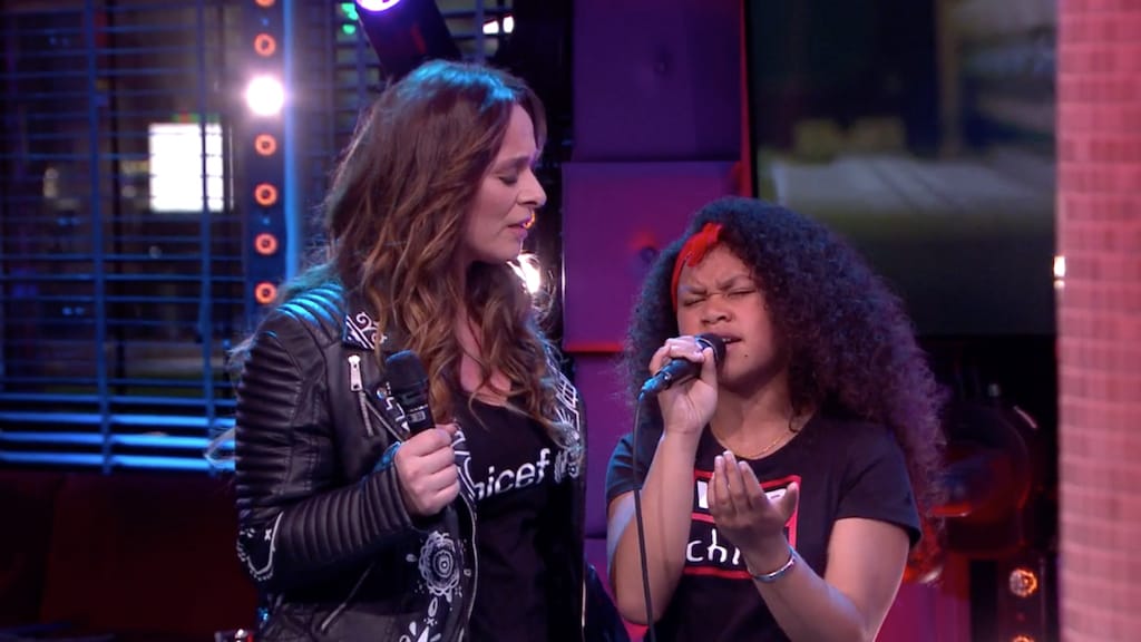 Yosina en Trijntje Oosterhuis zingen prachtig duet