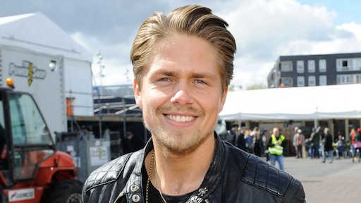 André Hazes kilo's lichter na 'meezwangeren'