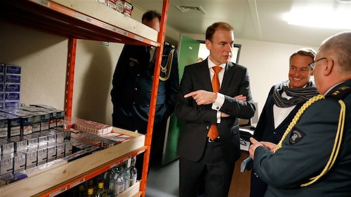 Regeling fiscus feest voor douane en FIOD: 100.000 euro vertrekpremie