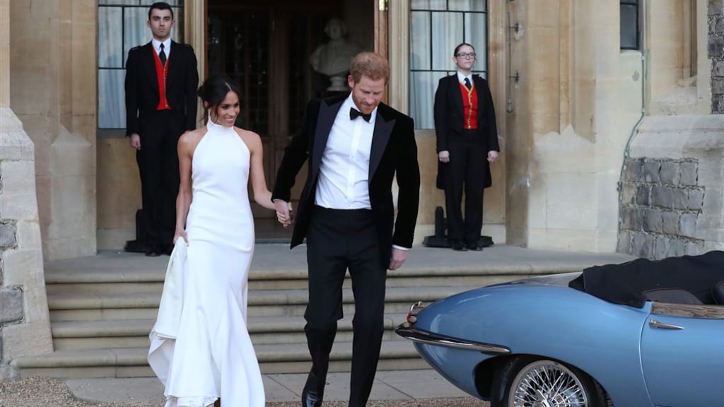 Prins Harry en Meghan arriveren bij Frogmore House voor de receptie