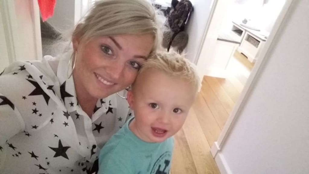 Laura's zoontje (2) stierf door meningokokken: 'Het leek op een griepje'