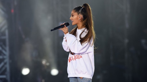 ZIEN: Ariana Grande compleet onherkenbaar