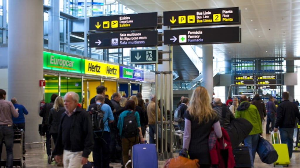 Bespaartip: neem zelf navigatie en kinderzitje mee voor huurauto