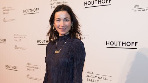 Birgit Schuurman en Poal Cairo spelen in cel